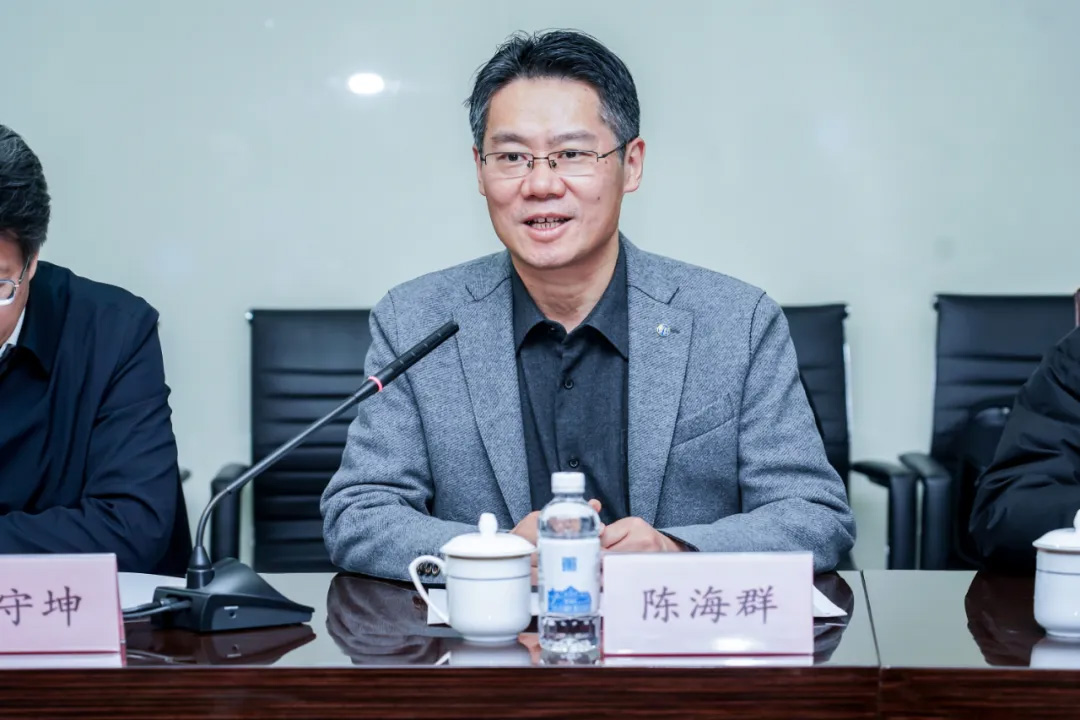 常州大學(xué)徐守坤書記、陳海群校長一行蒞臨神開參觀考察(圖4)